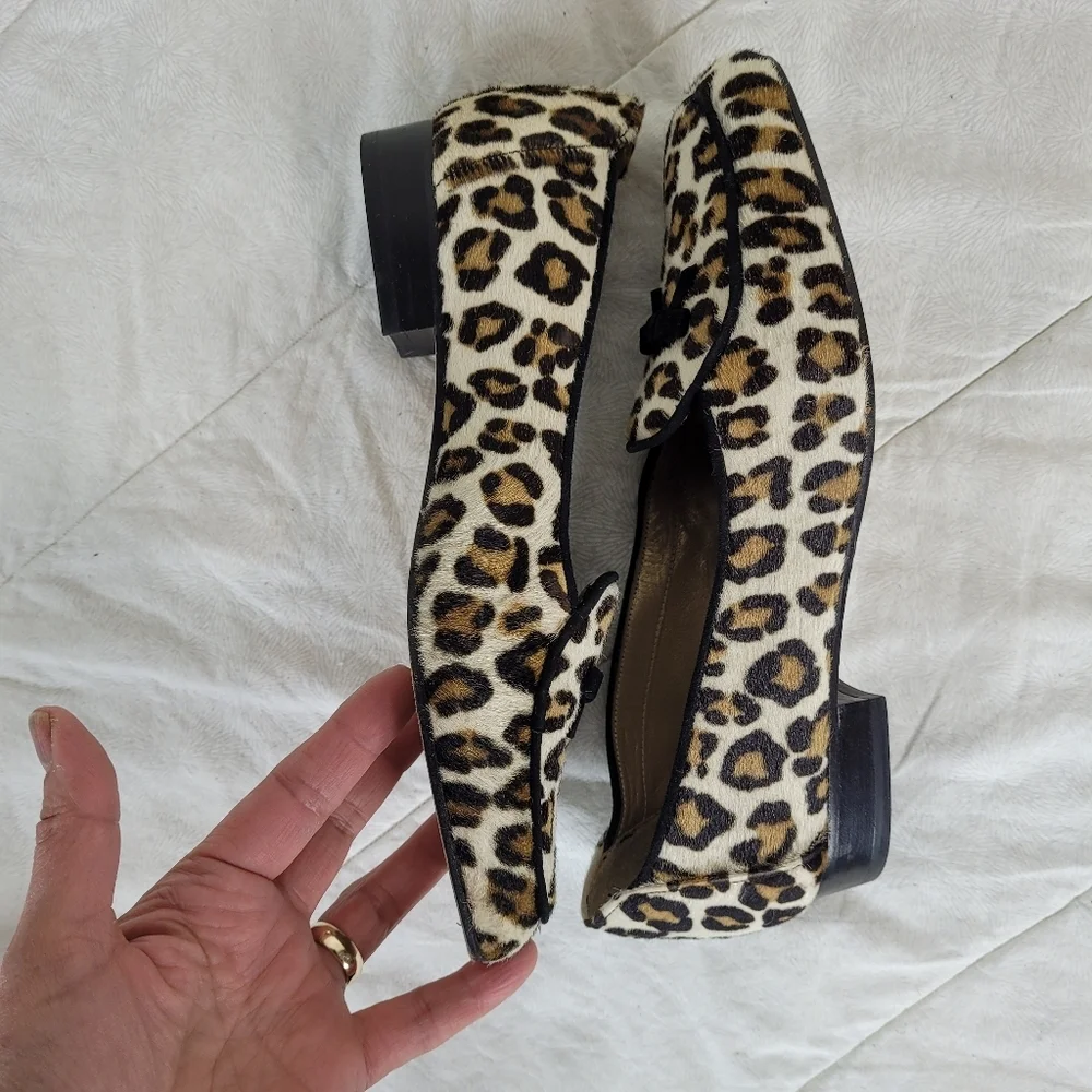 Stuart Weitzman calf hair classic leopard print loafers black bow heel office 6